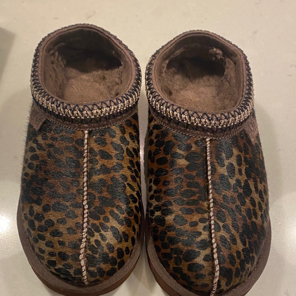 Ugg Tazz Warm Brown Fur-Lined Slippers